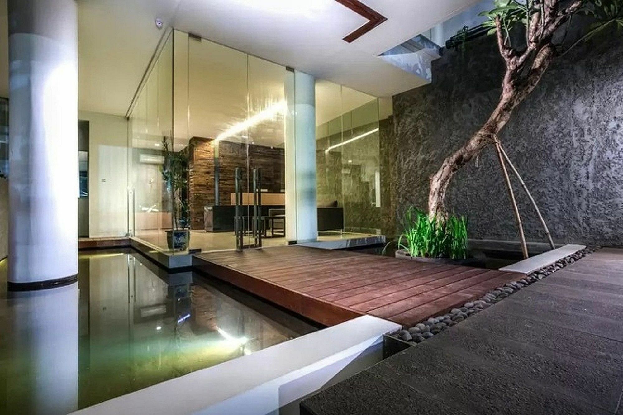 Zen Premium Sampoerna Strategic Square Hotel Jakarta Buitenkant foto