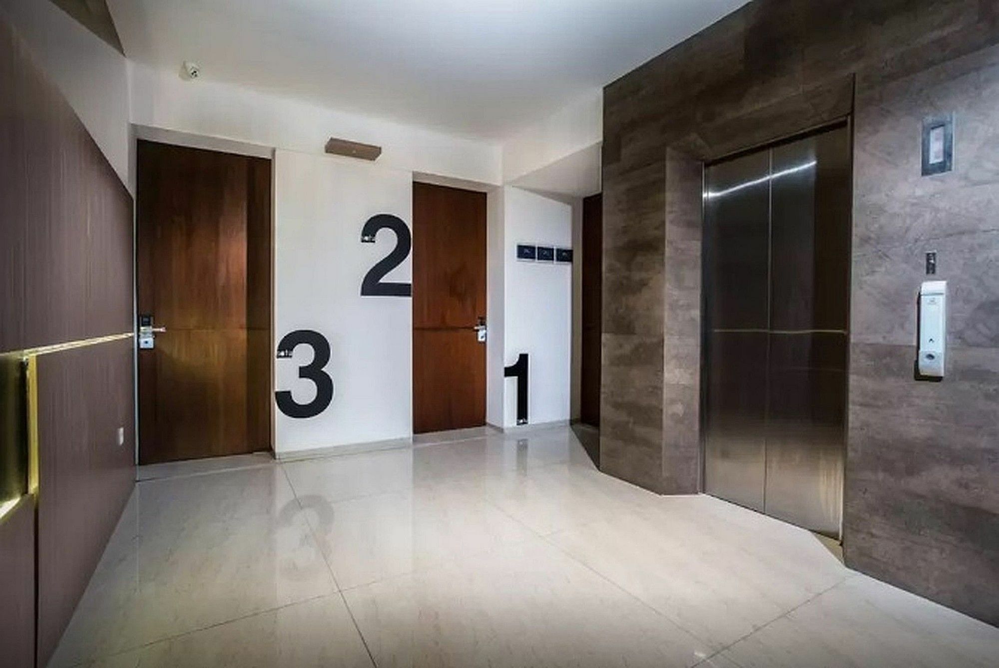 Zen Premium Sampoerna Strategic Square Hotel Jakarta Buitenkant foto